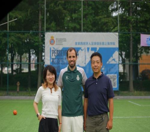 开云下注皇家西班牙人足球俱乐部通过其上海足球学院深化国际布局