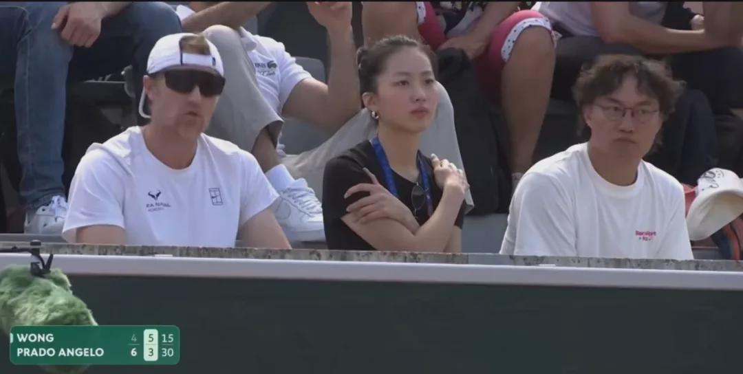 开云下注网球运动员黄泽林承认与陈奕迅女儿陈康堤分手：结束啦，今后专心打球，“离陈奕迅越来越远了”